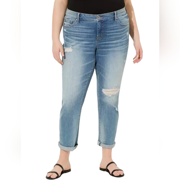 Torrid Short Boyfriend Straight Vintage Stretch Mid-Rise Jean Distressed 22S - Picture 11 of 12
